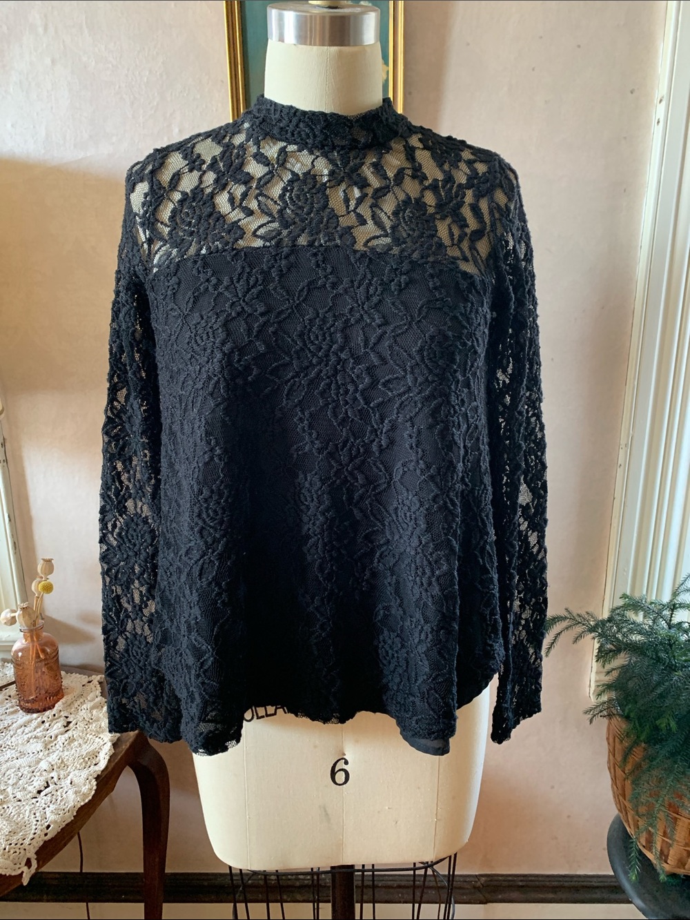 Abercrombie & Fitch Black Lace Mock Neck Long-Sleeve Top